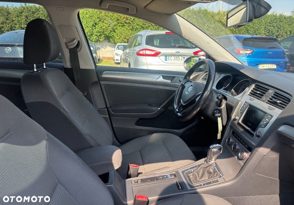 Volkswagen Golf Variant - 9