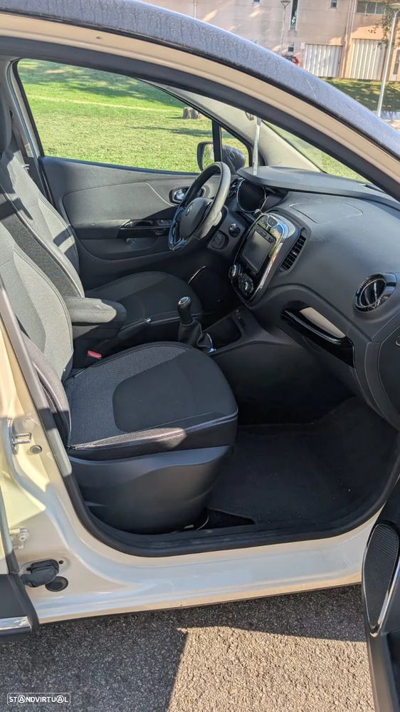 Renault Captur 1.5 dCi Exclusive - 12