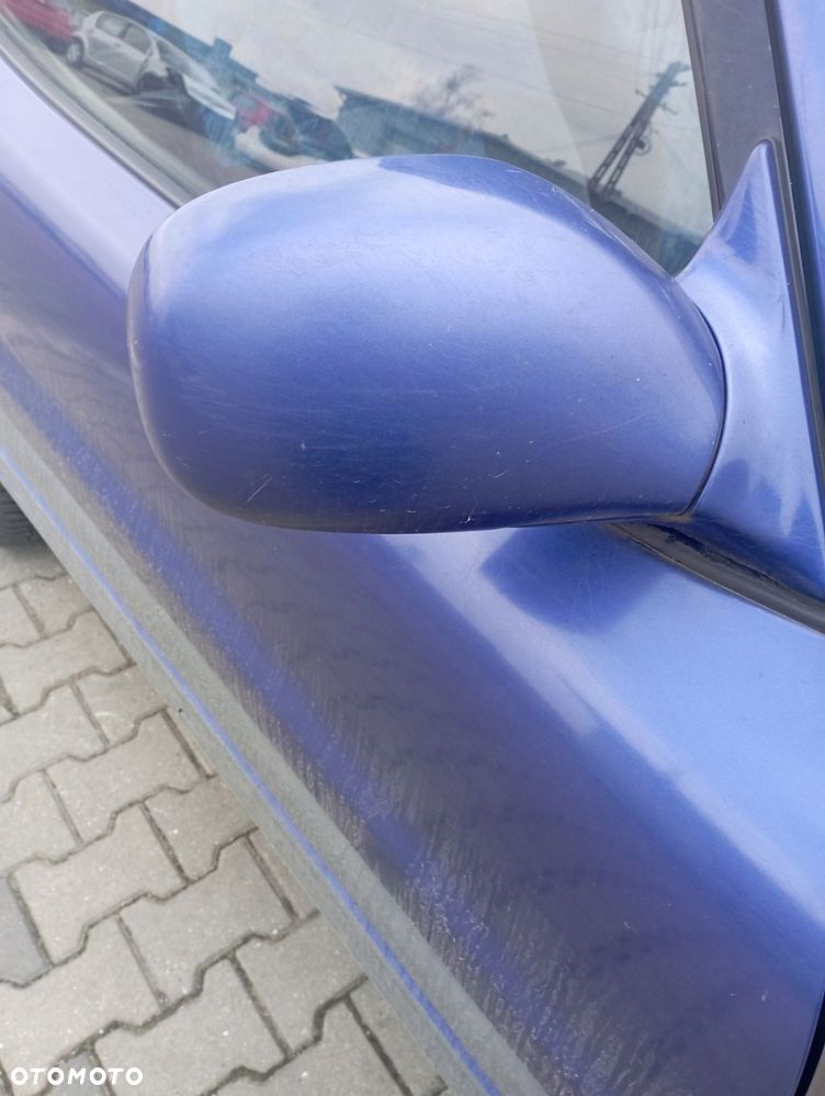 TOYOTA RAV4 I LUSTERKO PRAWE ELEKTRYCZNE - 1