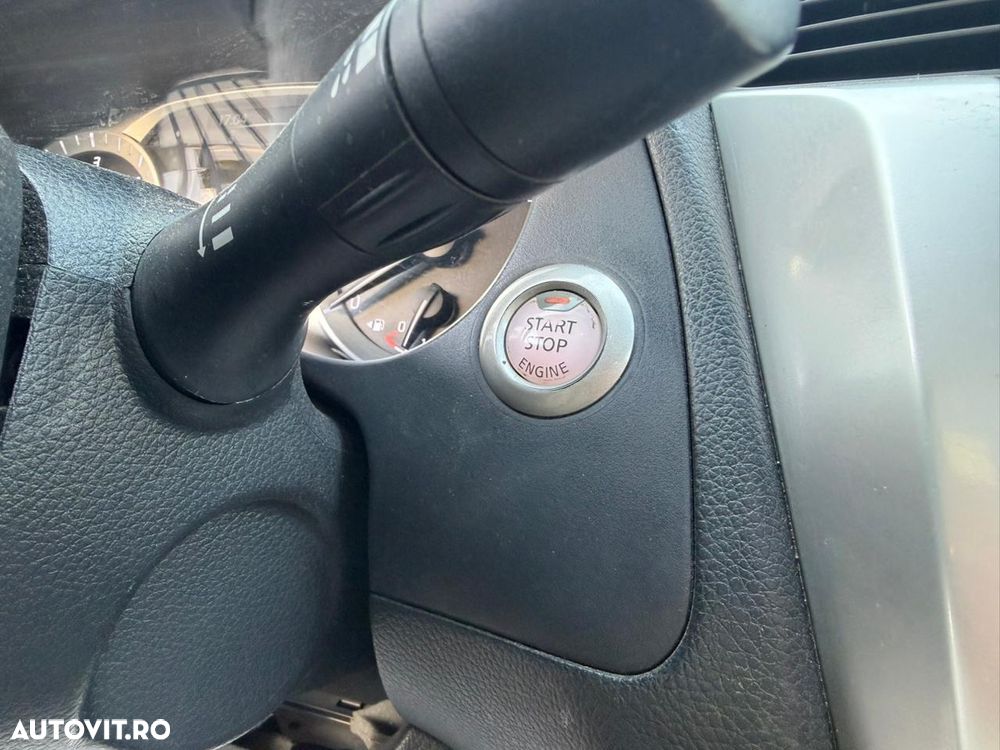 Nissan Navara DC 4x4 Autm. Tekna - 11