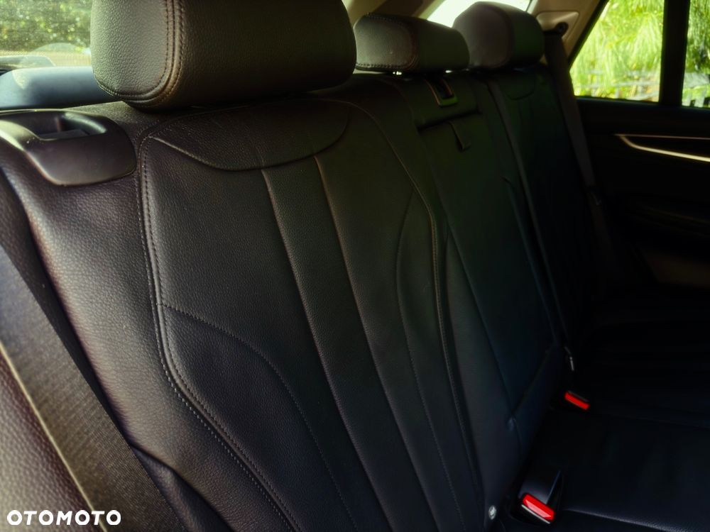 BMW X5 xDrive35i - 14