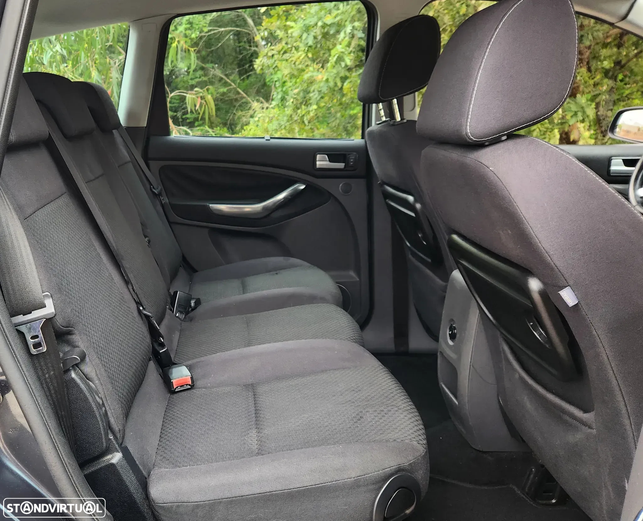 Ford C-Max 1.6 TDCi Titanium - 10