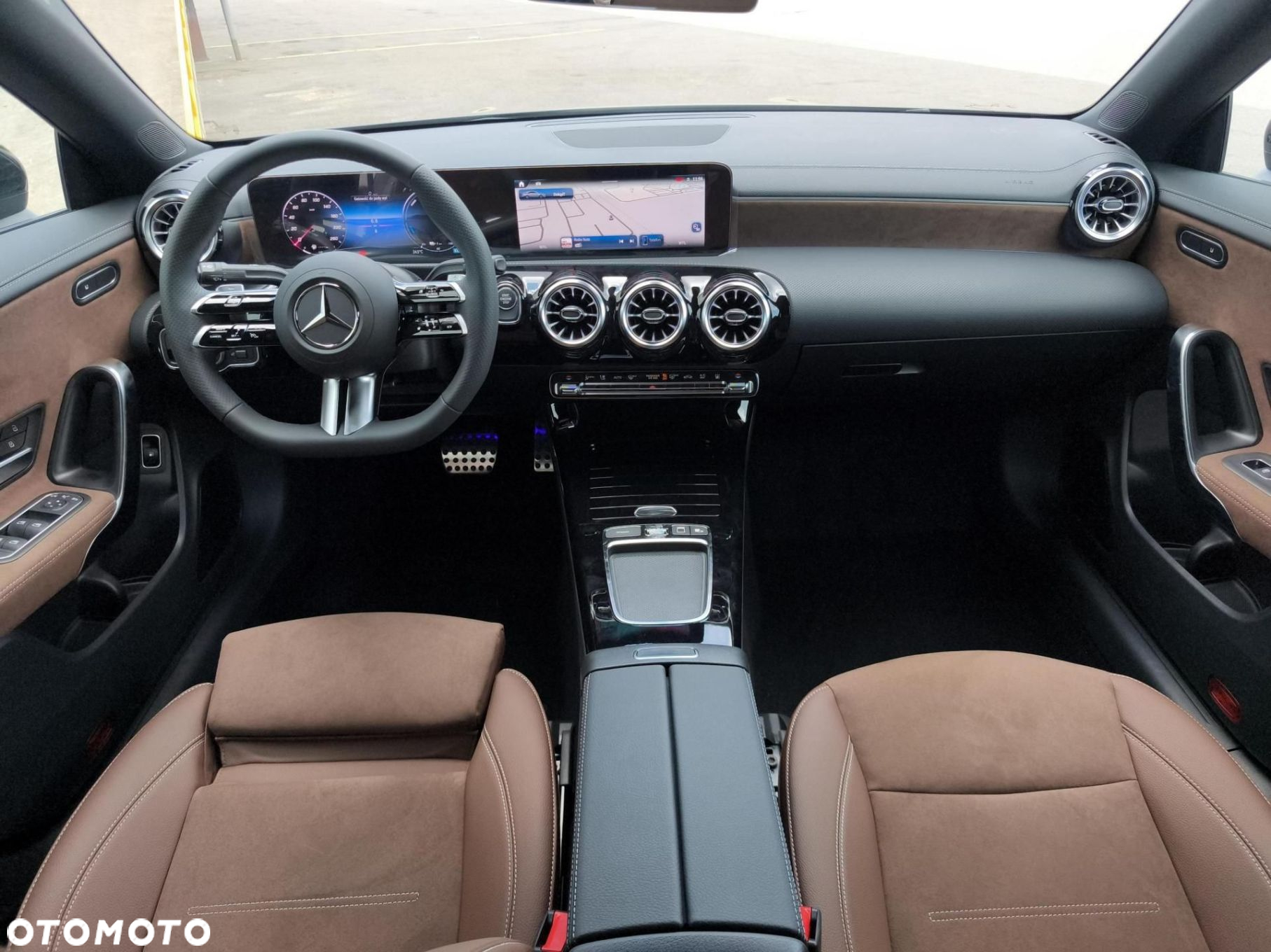 Mercedes-Benz CLA - 14
