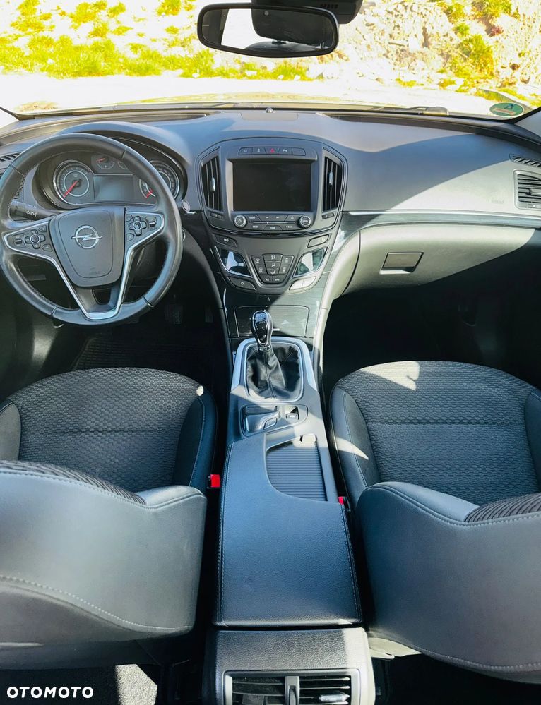 Opel Insignia 1.6 T Cosmo S&S - 9