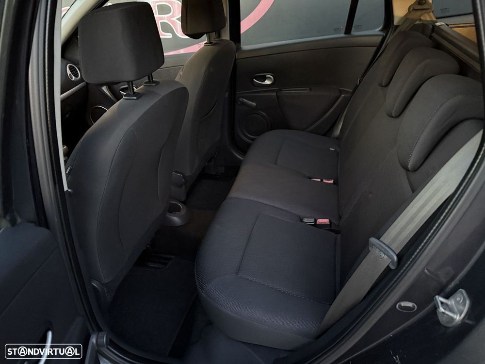 Renault Clio Break 1.2 16V Dynamique - 8