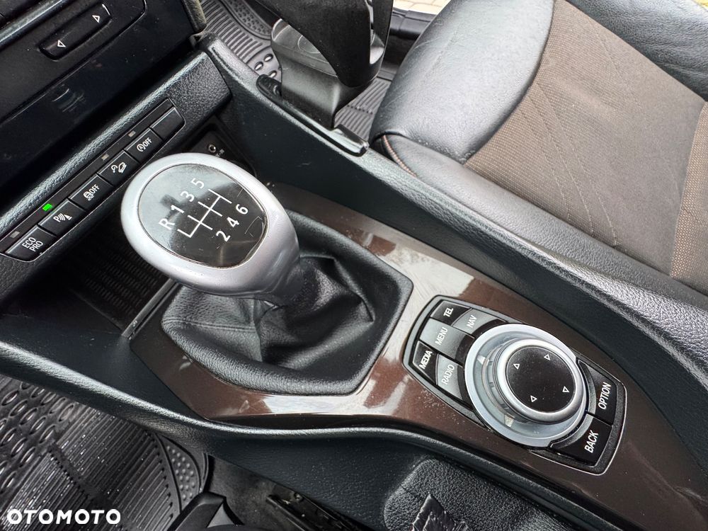 BMW X1 xDrive18d xLine - 16