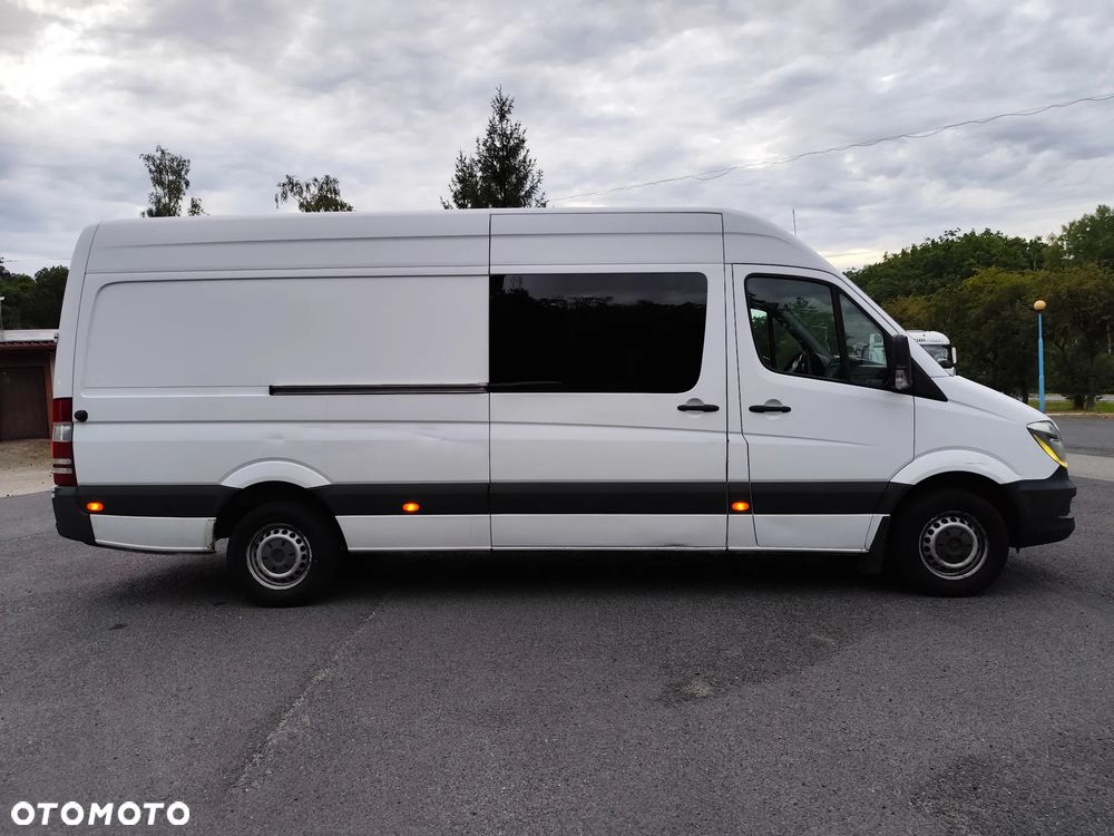 Mercedes-Benz SPRINTER - 24