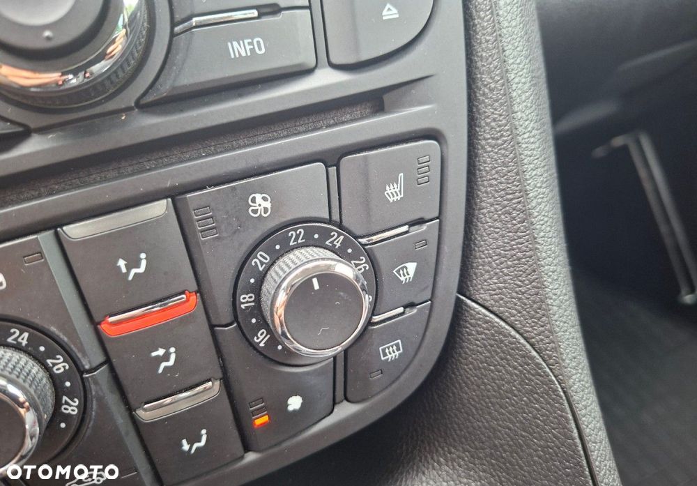 Opel Meriva - 32