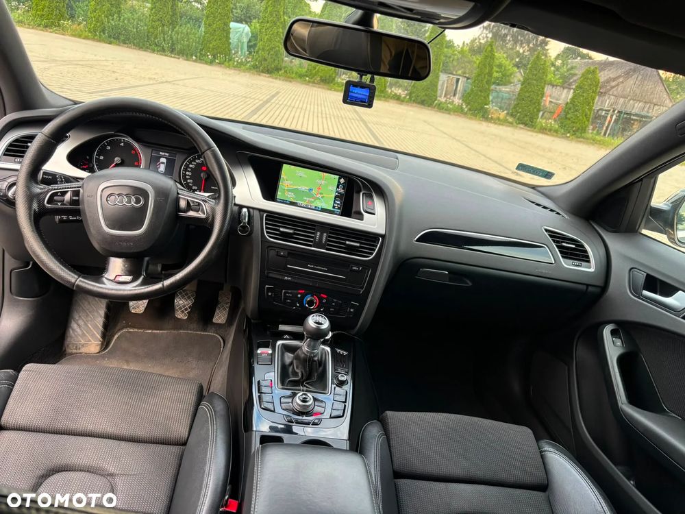 Audi A4 Avant 2.0 TDI - 13