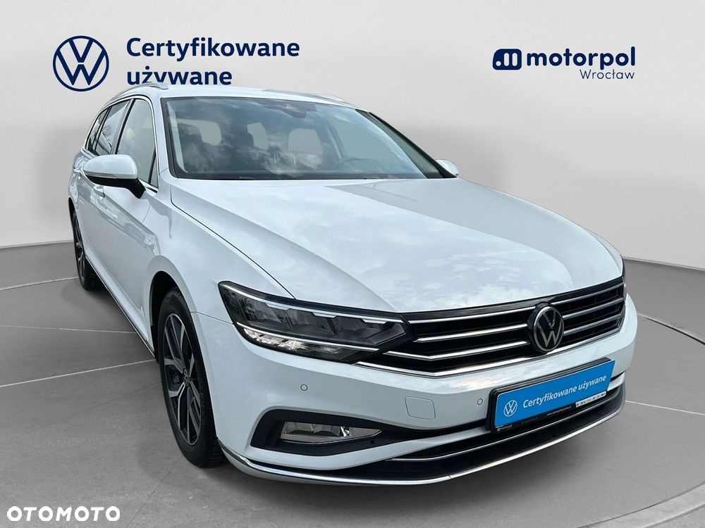 Volkswagen Passat Variant 2.0 TDI EVO Elegance DSG - 15