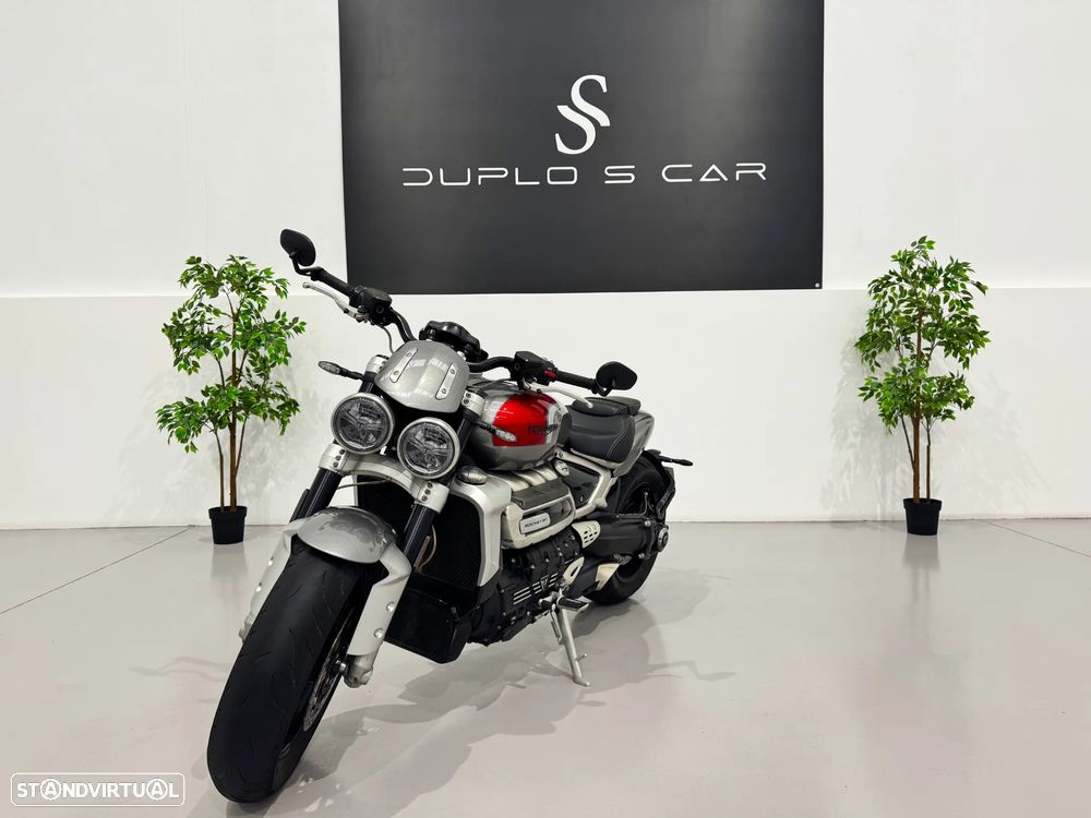 Triumph Rocket 3 R - 2