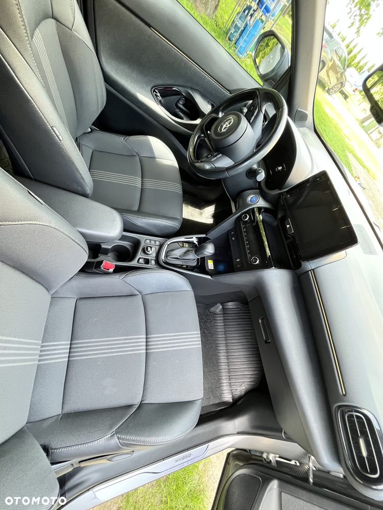 Toyota Yaris - 10