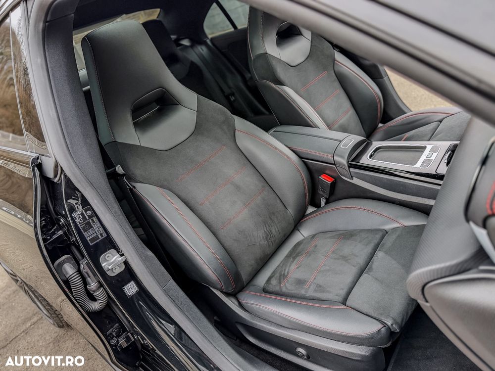 Mercedes-Benz CLA 250 4MATIC 8G-DCT AMG Line Advanced Plus - 32