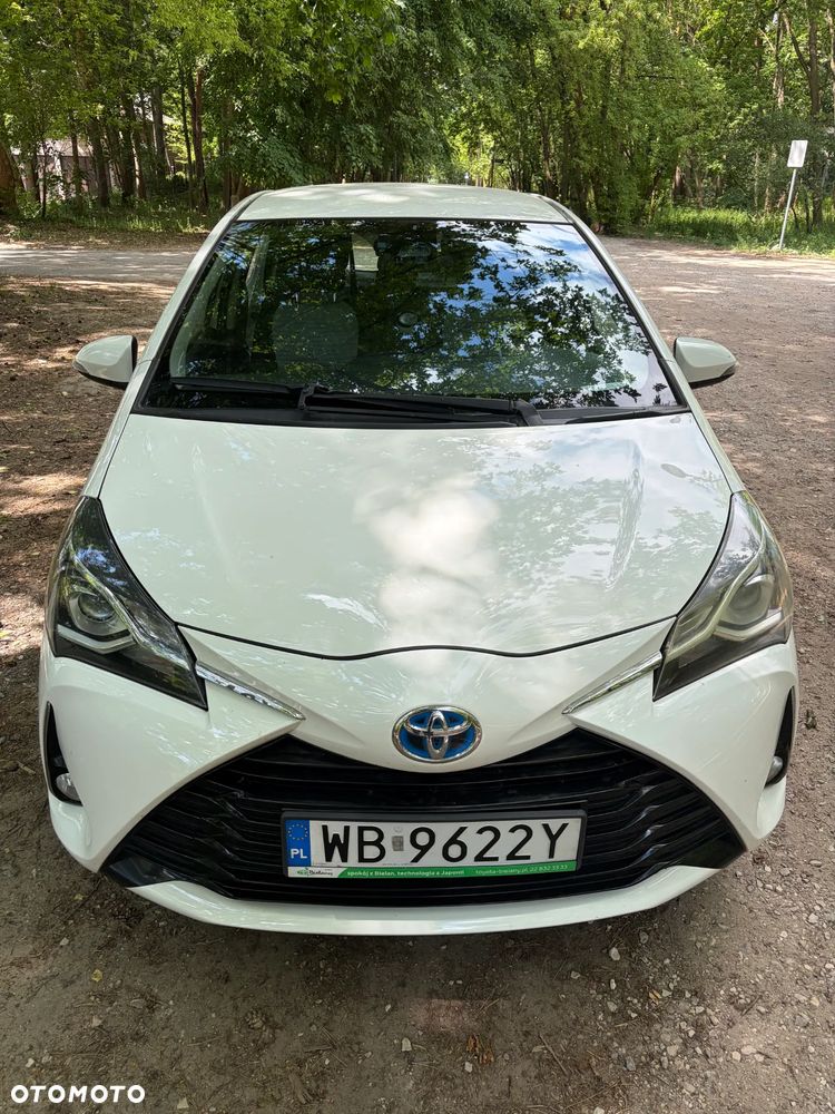 Toyota Yaris Hybrid 100 Active EU6 - 4