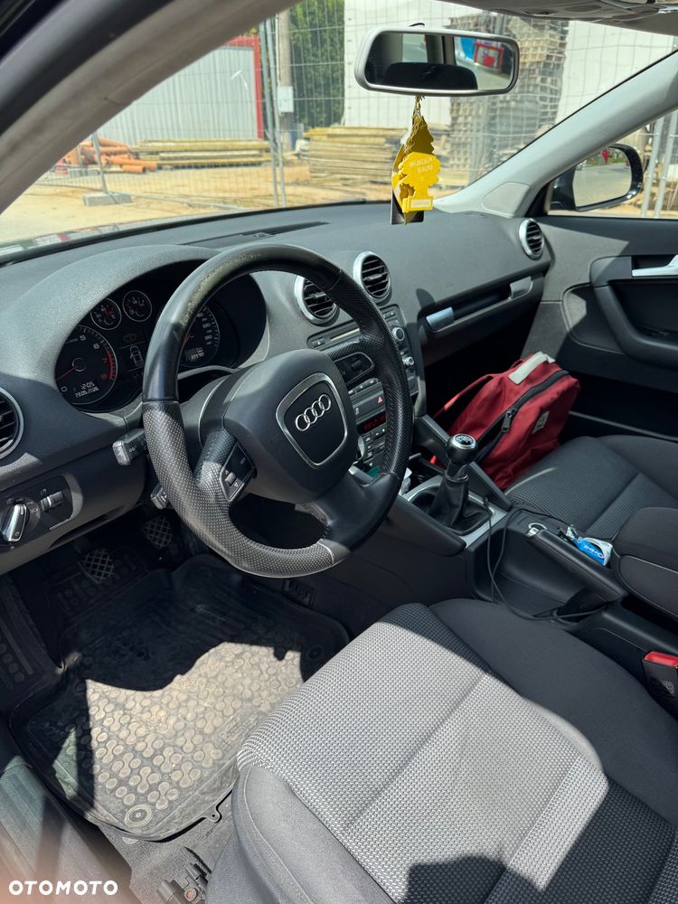 Audi A3 Sportback 1.4 TFSI S line Sportpaket - 16