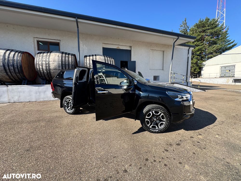 Toyota Hilux 2.8D 204CP 4x4 Double Cab AT Executive - 7