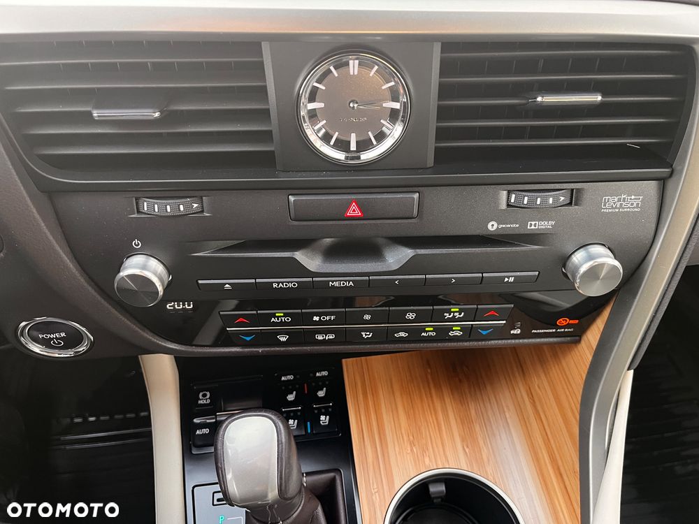 Lexus RX 450h Prestige - 38