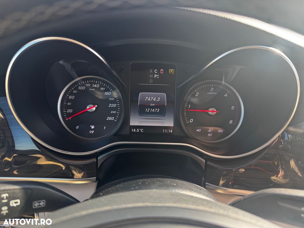 Mercedes-Benz V - 10