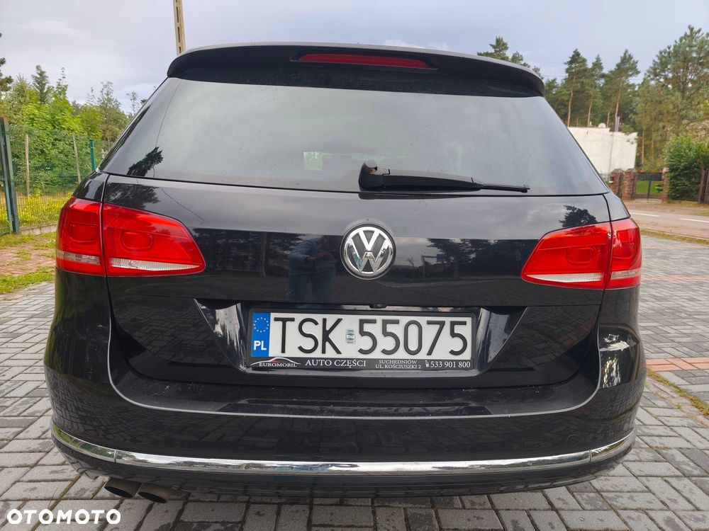 Volkswagen Passat - 4