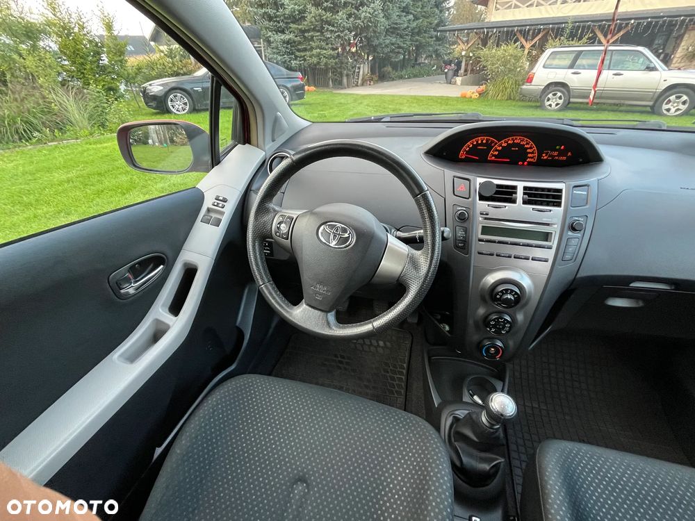 Toyota Yaris 1.33 2010 - 8