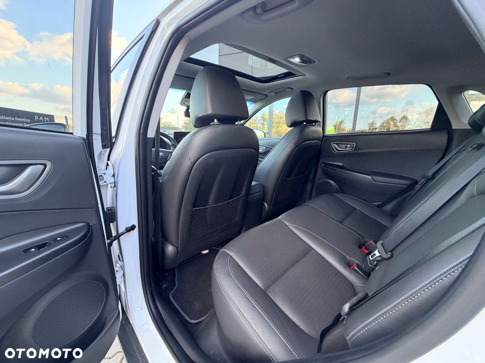 Hyundai Kona Electric 65kWh Platinum - 24