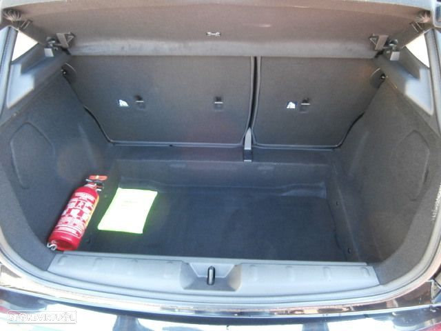 MINI 5 Portas One D - 28