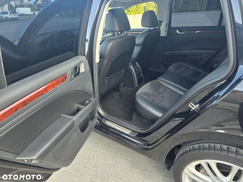 Skoda Superb 2.0 TDI 4x4 Exclusive - 15