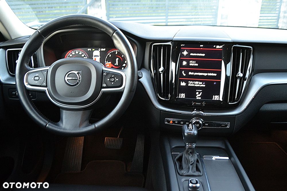 Volvo XC 60 D4 AWD Geartronic Momentum - 14
