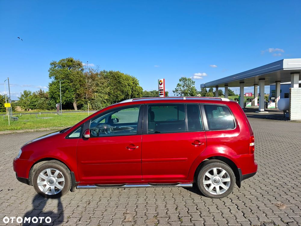 Volkswagen Touran 2.0 TDI Highline - 5