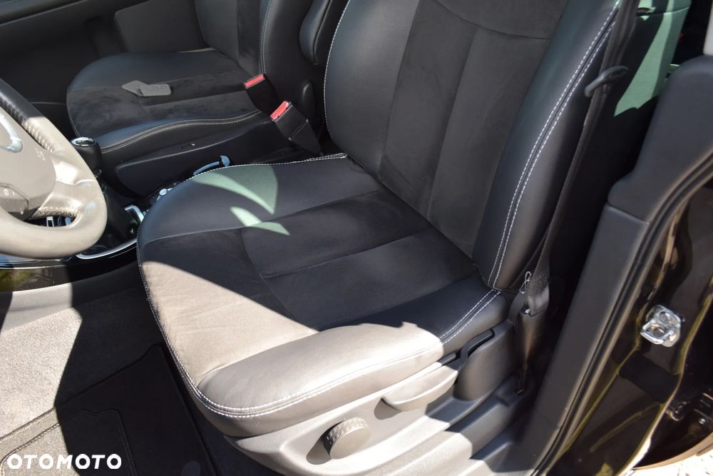 Renault Grand Espace Gr 2.0T Privilege - 21