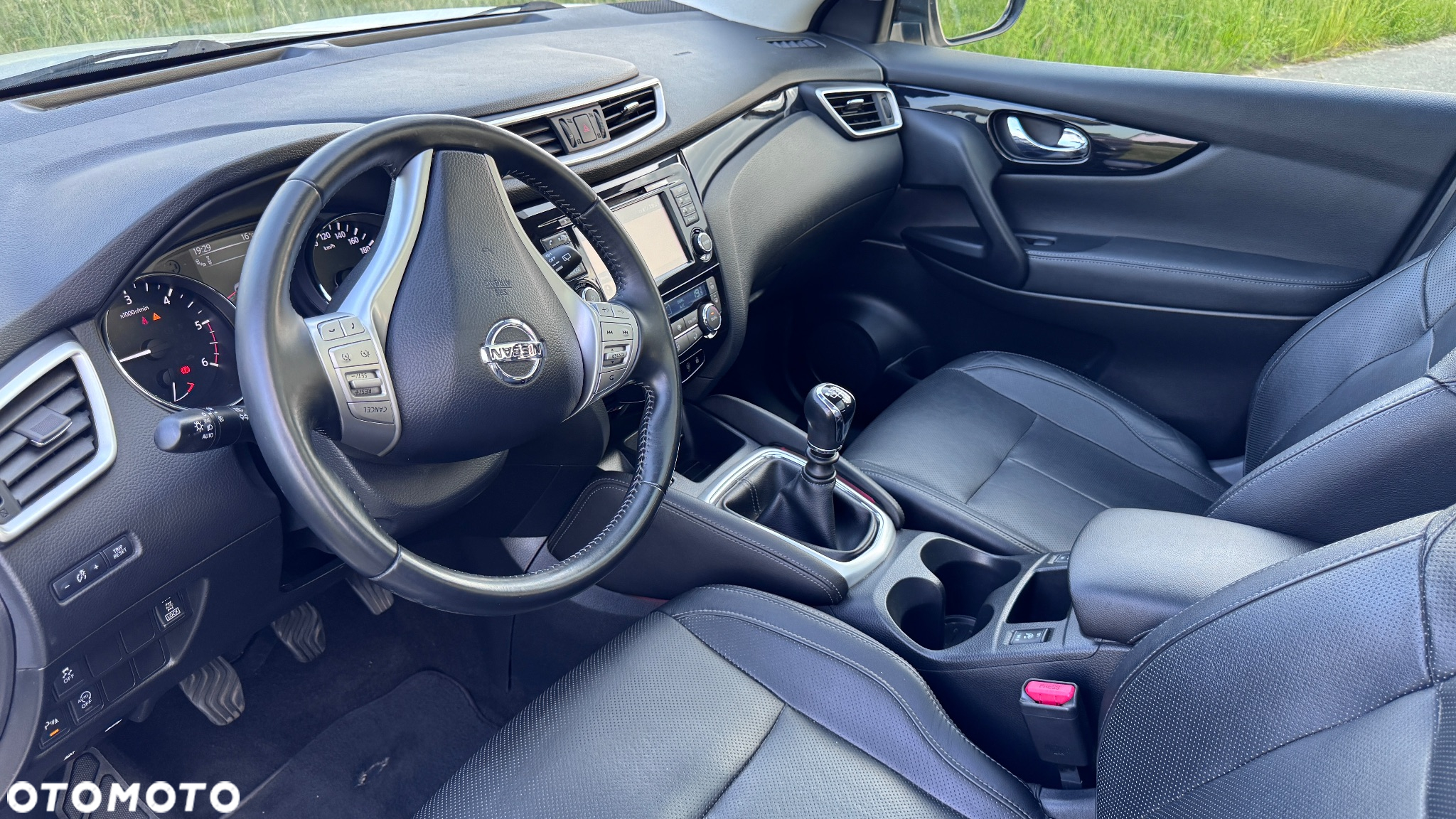 Nissan Qashqai 1.6 dCi 4x4 360 S&S - 40