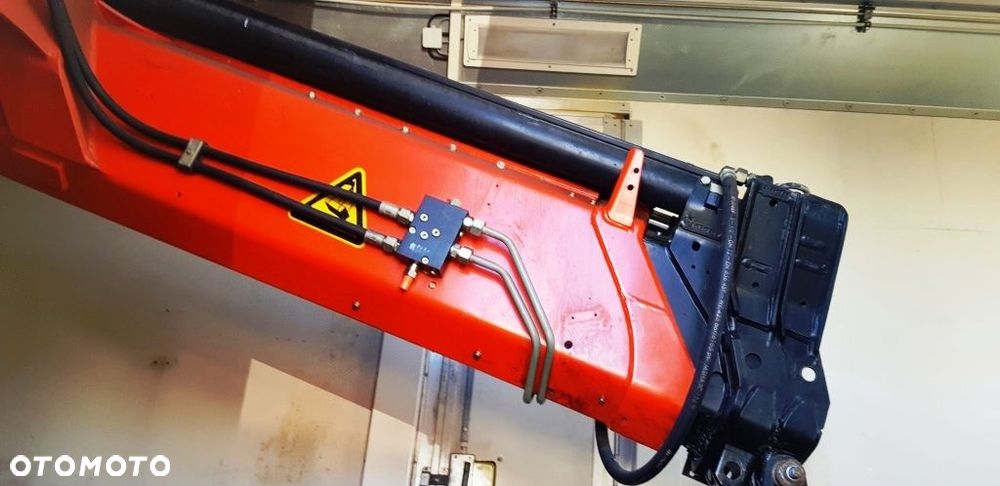 Iveco 260E35 dwudrogowy ZWEIWEG szynowy do pracy na torowisku 1435 - 13