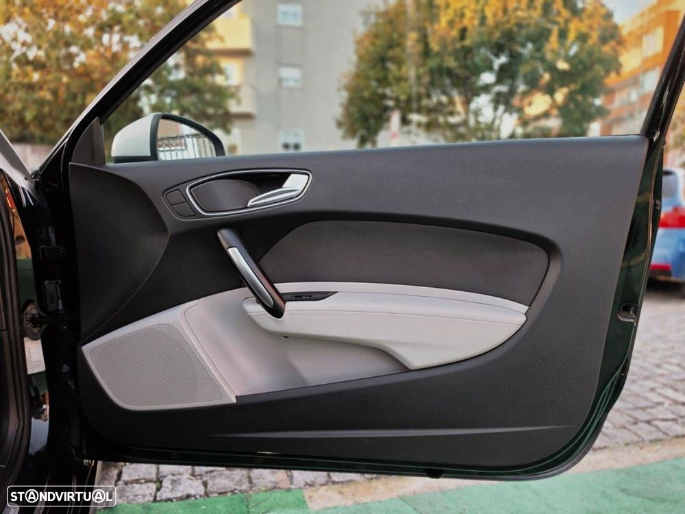 Audi A1 1.6 TDI S-line - 25