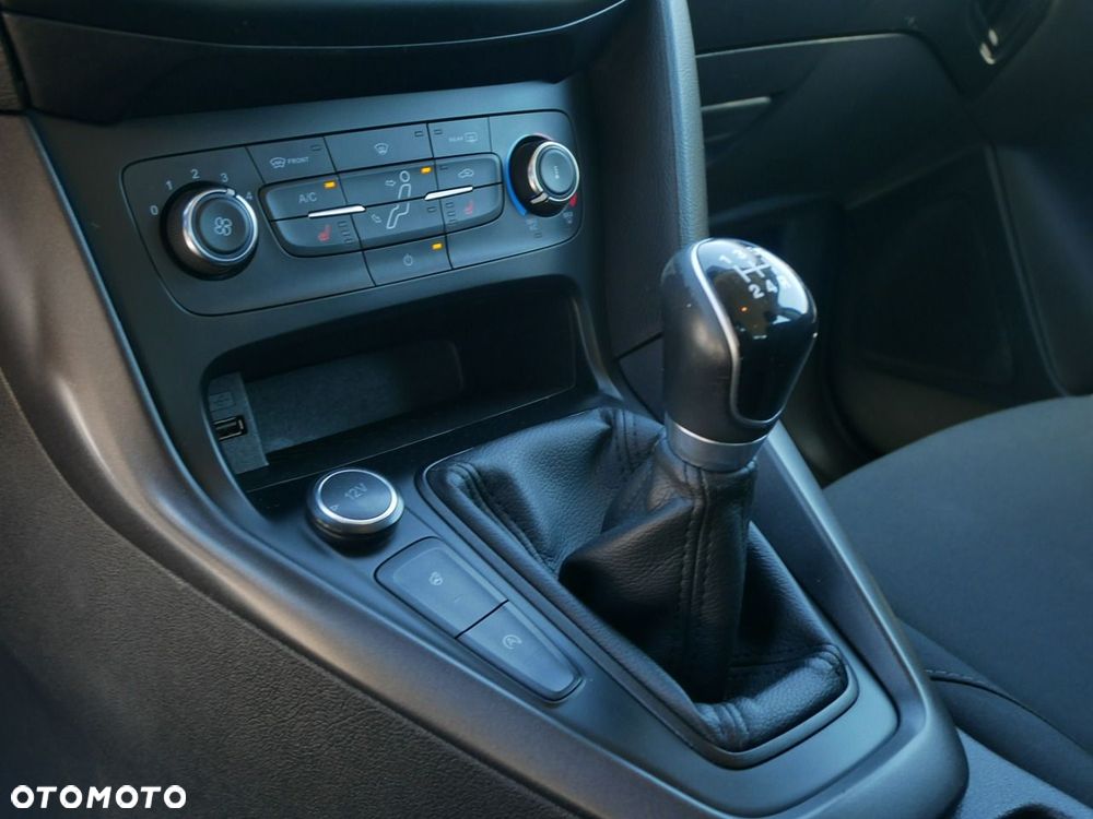 Ford Focus 1.0 EcoBoost Start-Stopp-System COOL&CONNECT - 17