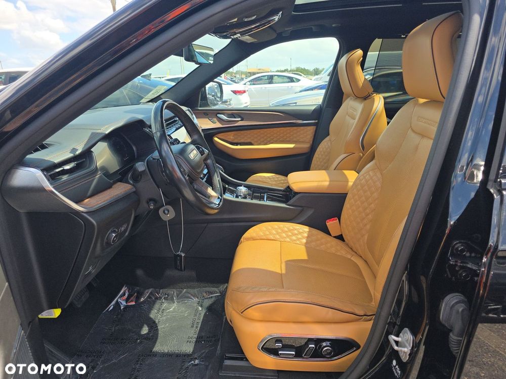 Jeep Grand Cherokee - 7