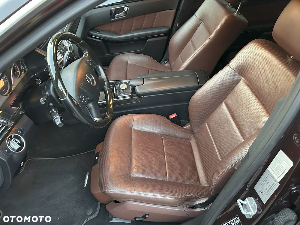 Mercedes-Benz Klasa E 350 CDI 4-Matic BlueEff - 20