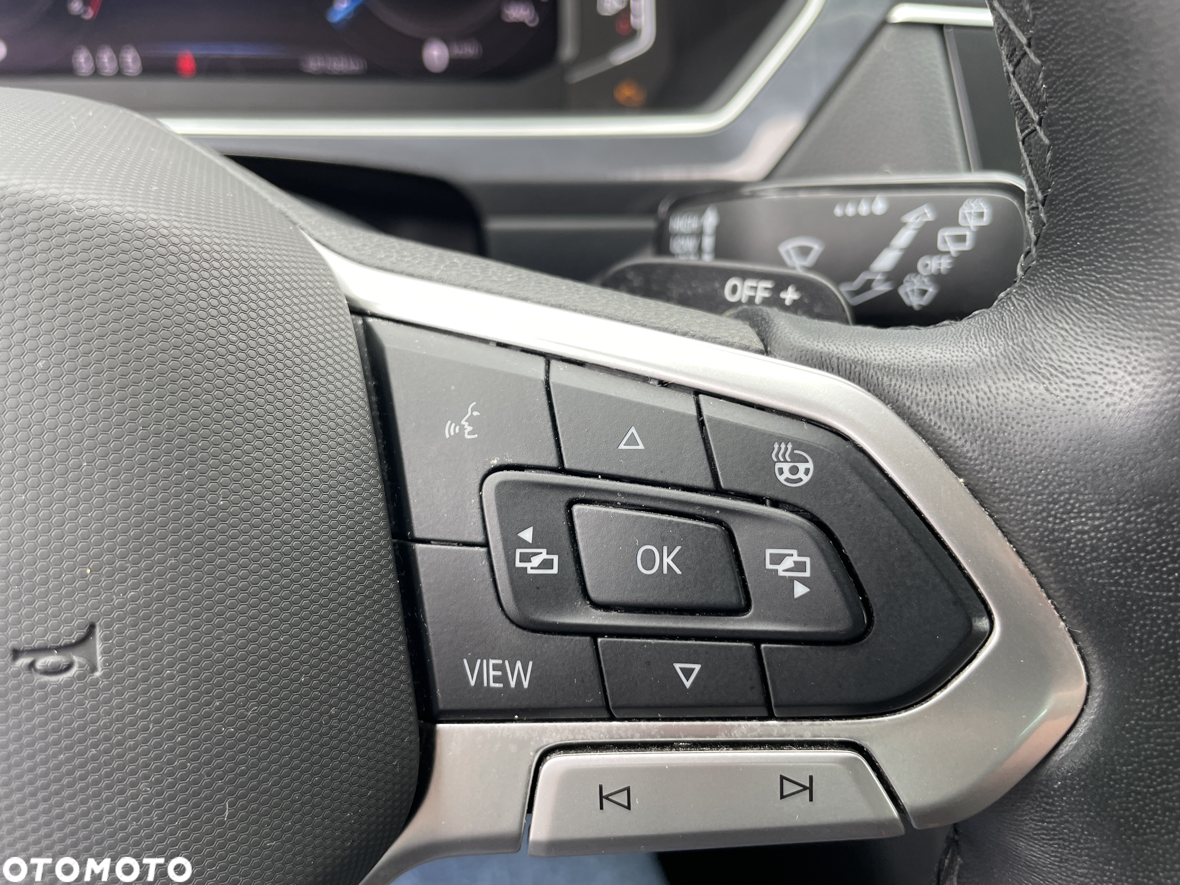 Volkswagen Tiguan 2.0 TSI 4Mot Elegance DSG - 24