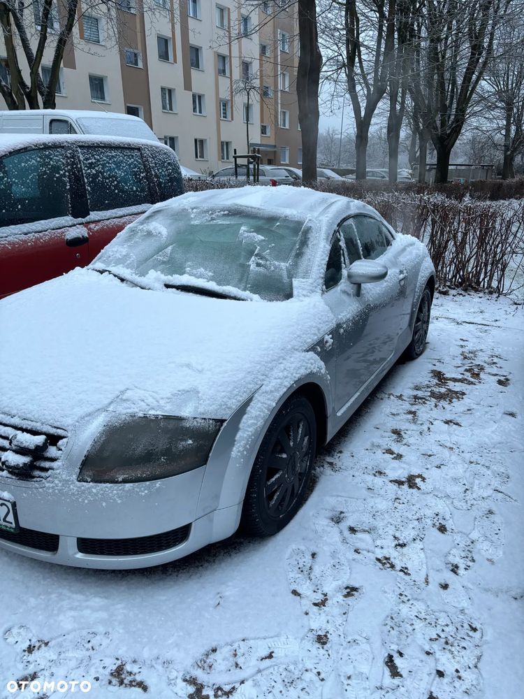 Audi TT Coupé 1.8T - 10