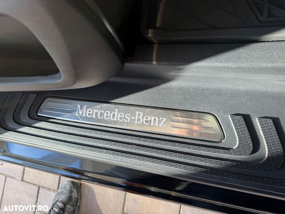 Mercedes-Benz V 300 d Extralung Avantgarde - 28