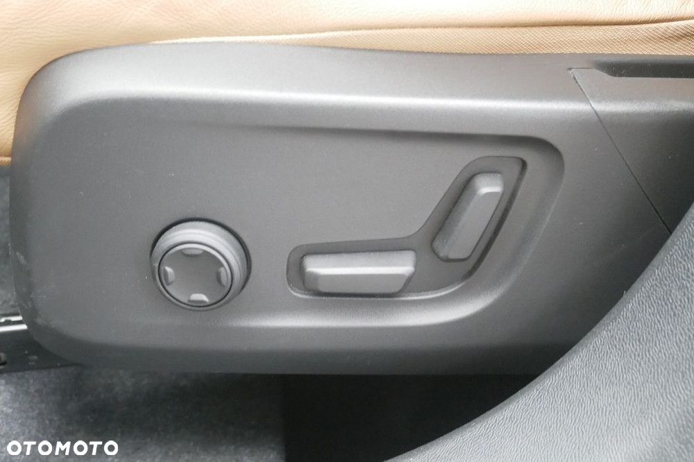 Volvo XC 40 - 27