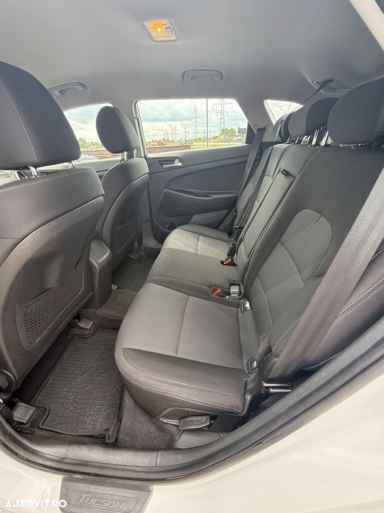 Hyundai Tucson 1.6 GDI 2WD 6MT ISG Comfort - 10