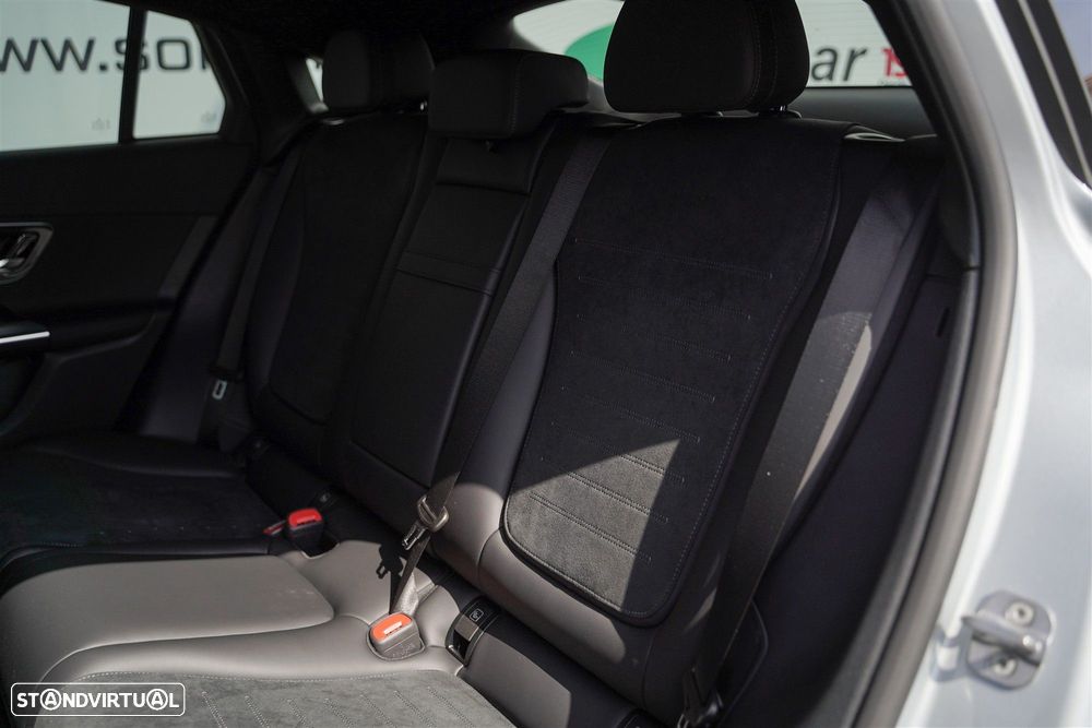 Mercedes-Benz GLC 300 e Coupe 4Matic - 14