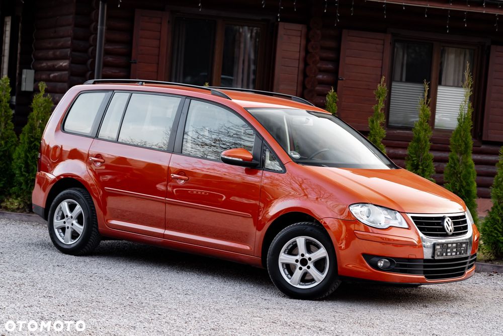 Volkswagen Touran 1.6 - 6