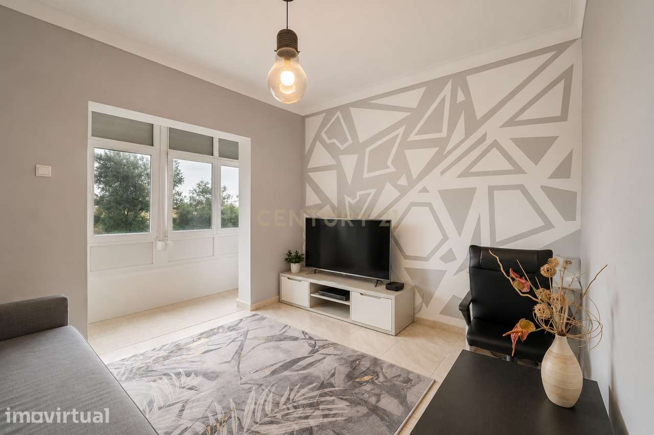 Apartamento T2+1 Paio Pires com logradouro - Grande imagem: 3/52