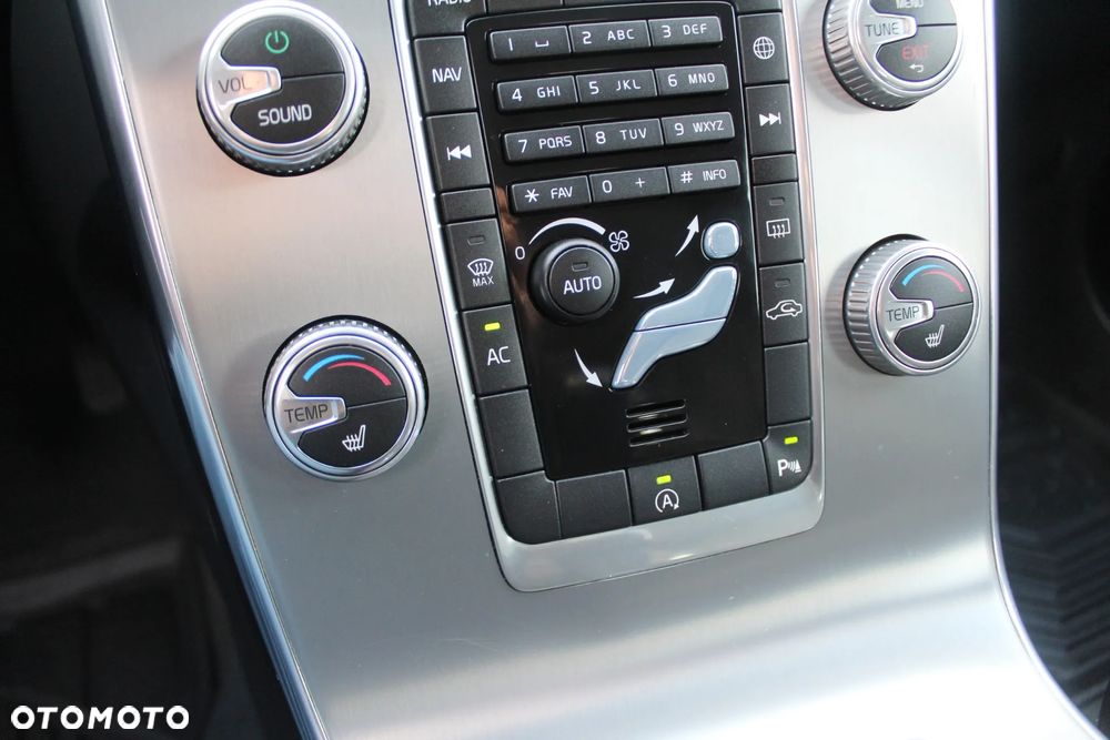 Volvo V60 D3 Kinetic - 13