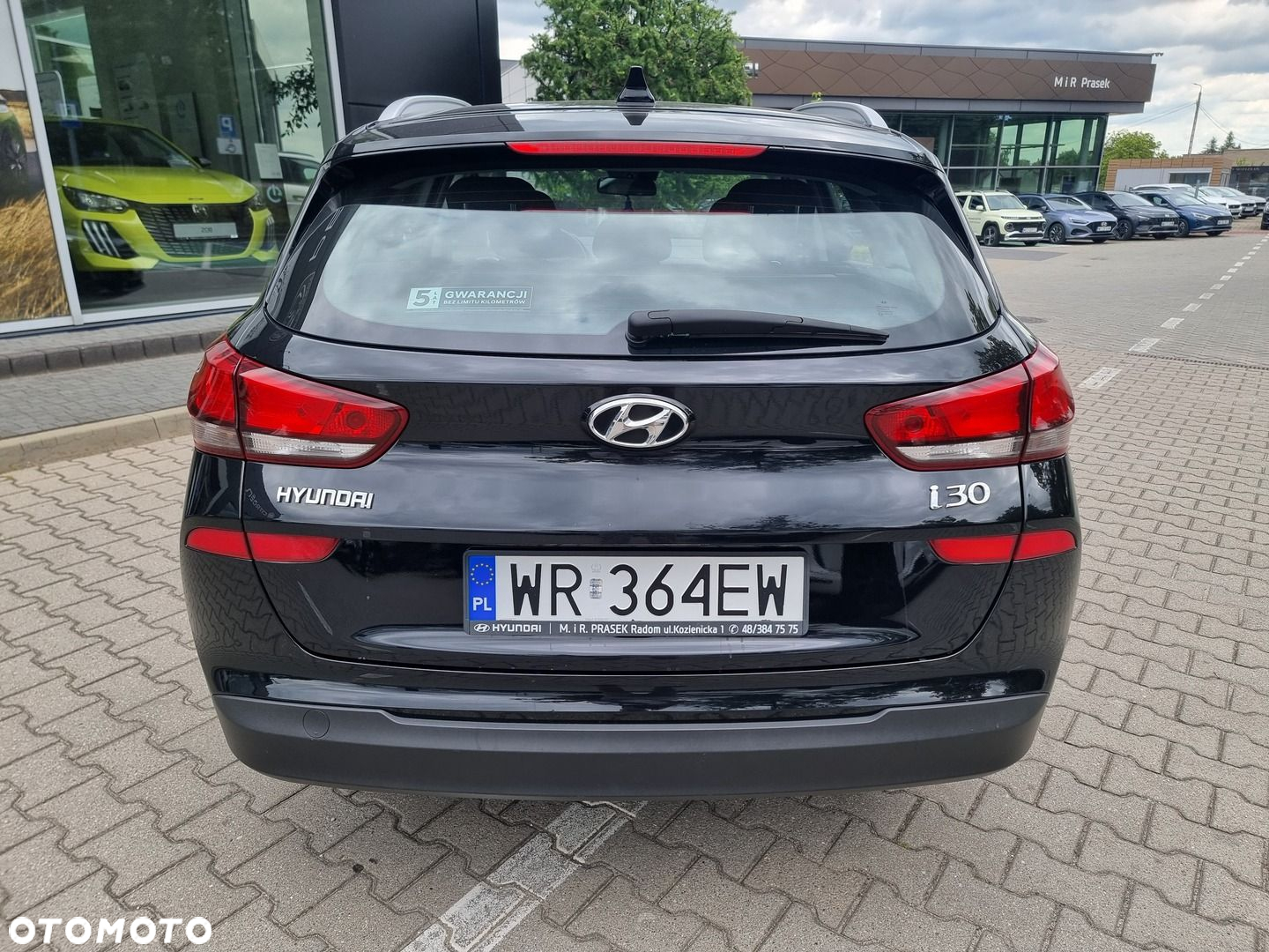 Hyundai i30 1.5 DPI Classic + - 16