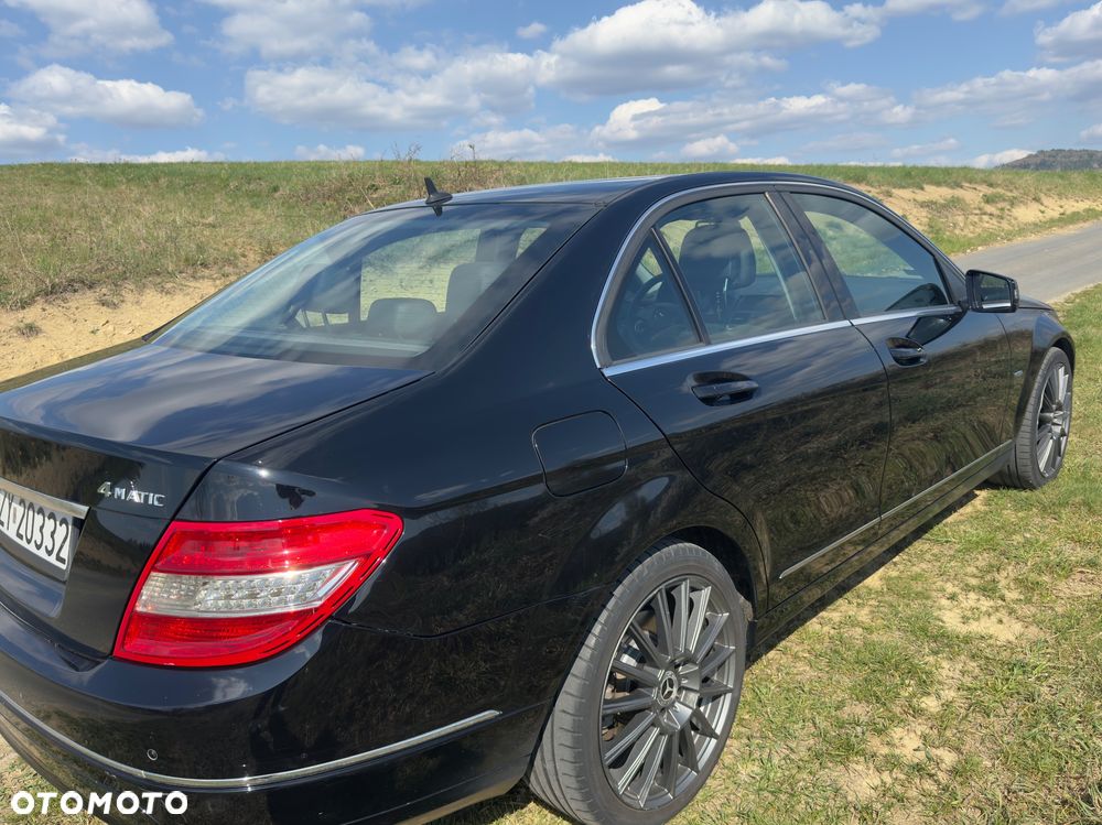 Mercedes-Benz Klasa C 250 CDI BlueEff Classic 4-Matic - 19