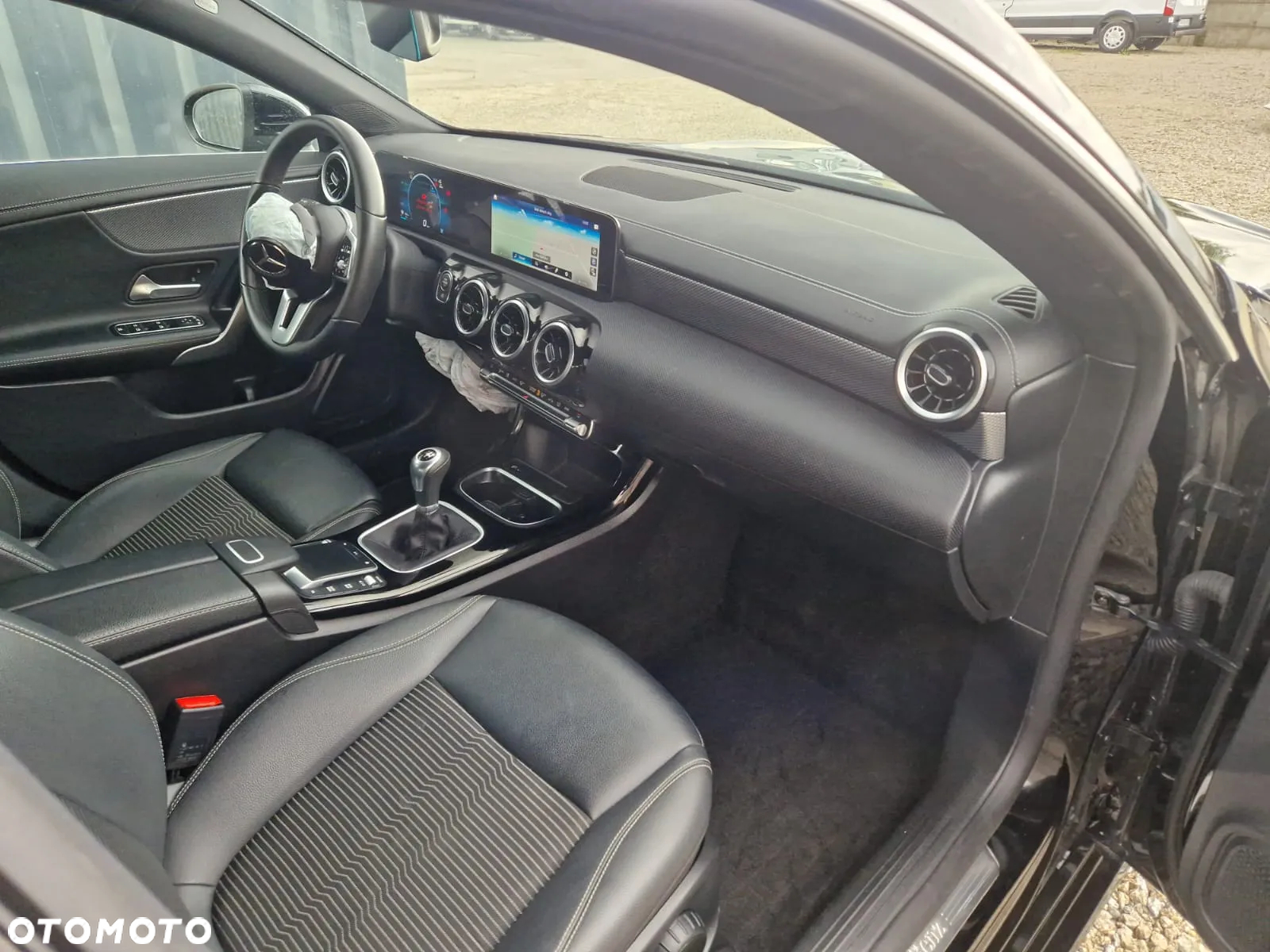 Mercedes-Benz CLA 180 d Shooting Brake Progressive - 16