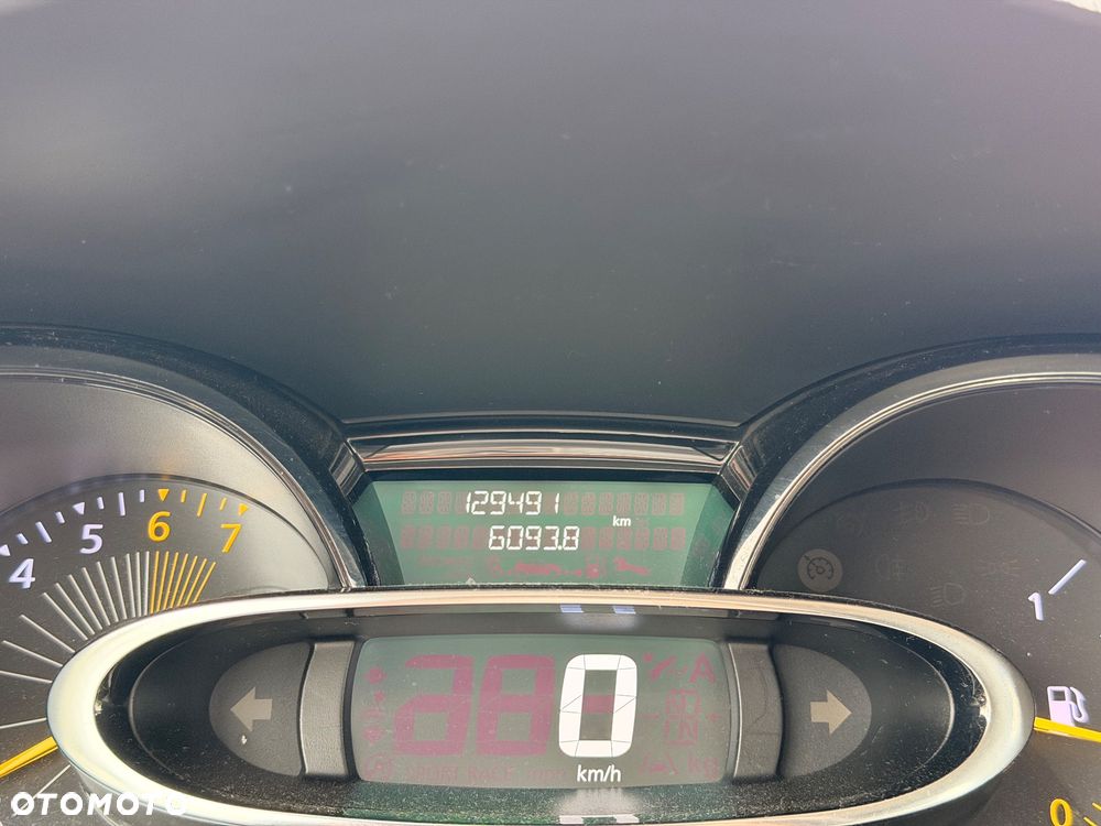 Renault Clio 1.2 16V Intens - 29