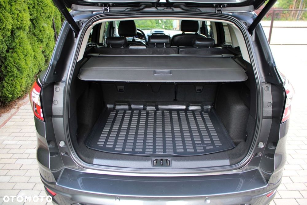 Ford Kuga Vignale 2.0 TDCi AWD - 33